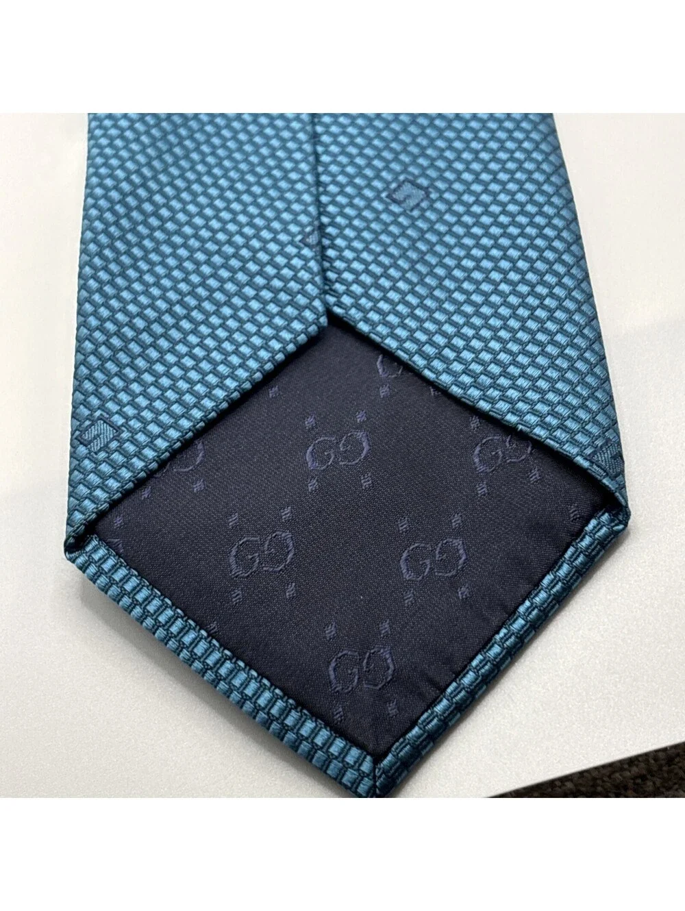 GUCCI Men’s Teal Mono Silk Tie GG Logo Pattern Standard
